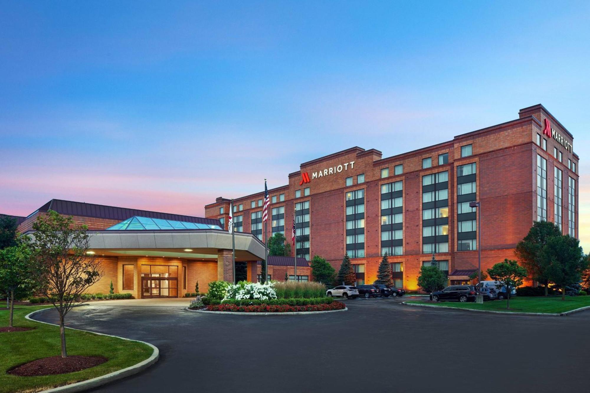 Cleveland Marriott East Hotel Warrensville Heights Exterior photo